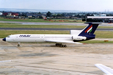 HA-LCU · Tupolev Tu-154B-2 · (LHR / EGLL)