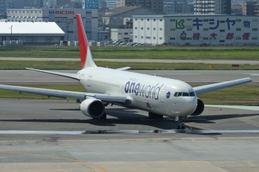 JA8980 · Boeing 767-346 · (FUK / RJFF)