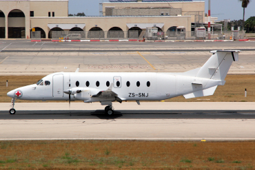 ZS-SNJ · Beechcraft 1900D · (MLA / LMML)