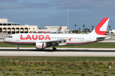 9H-LMC · Airbus A320-214 · (MLA / LMML)
