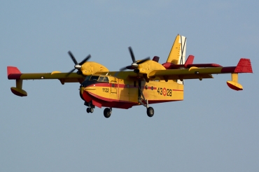 UD.13-28 · Canadair CL-215T · (LPA / GCLP)