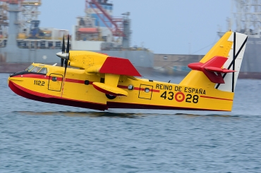 UD.13-28 · Canadair CL-215T · (LPA / GCLP)