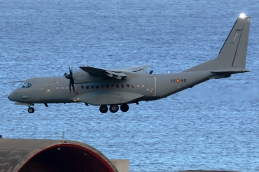 T.21-02 · CASA C-295M · (LPA / GCLP)