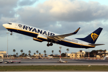 SP-RSU · Boeing 737-8AS(WL) · (MLA / LMML)