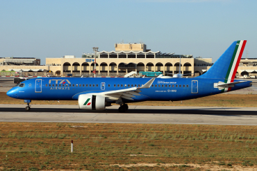 EI-HHU · Airbus A220-300 · MLA / LMML