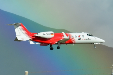 D-CNUE