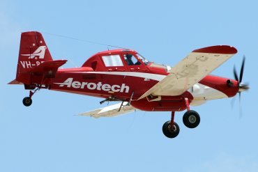 VH-8FR · Air Tractor AT-802 · MLA / LMML