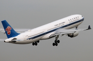 B-5939 · Airbus A330-323 · (SYD / YSSY)