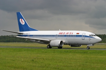 EW-250PA · Boeing 737-524 · (DME / UUDD)