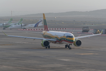 YL-CSK · Airbus A220-300 · (LPA / GCLP)