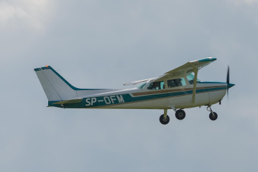 SP-OFM · Reims-Cessna F172N Skyhawk · EPZA
