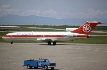 C-GAAN · Boeing 727-233/Adv · (YVR / CYVR)