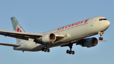C-FCAF · Boeing 767-375/ER · (YUL / CYUL)