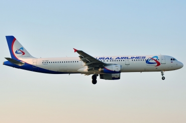 VQ-BOC · Airbus A321-231 · (VRN / LIPX)