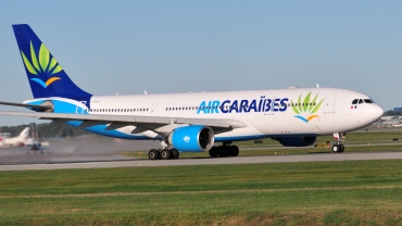 F-HHUB · Airbus A330-223 · (YUL / CYUL)