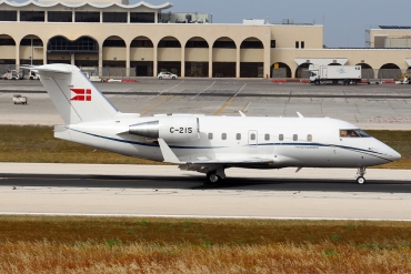 C-215 · Bombardier CL-600-2B16 Challenger 604 · (MLA / LMML)