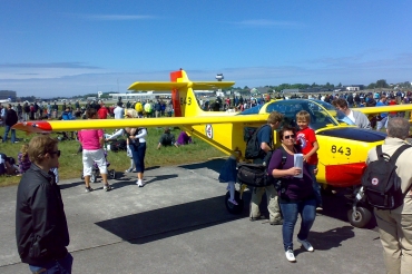843 · Saab MFI-15 Safari · (SVG / ENZV)