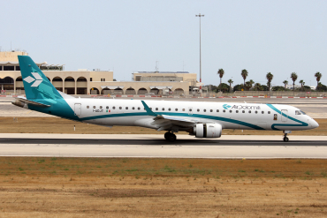 I-ADJT · Embraer 190-200LR · (MLA / LMML)