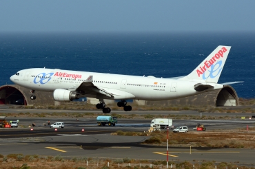 EC-JQG · Airbus A330-202 · (LPA / GCLP)