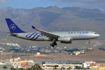 EC-LQP · Airbus A330-243 · (LPA / GCLP)
