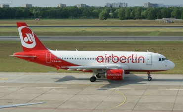 HB-IOX · Airbus A319-112 · (TXL / EDDT)