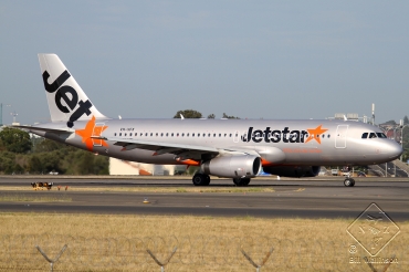 VH-VFK · Airbus A320-232 · (SYD / YSSY)