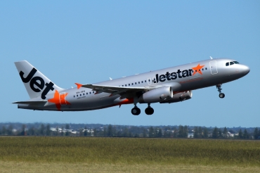 VH-VFK · Airbus A320-232 · (SYD / YSSY)