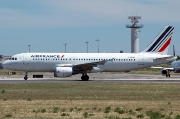 F-HBND · Airbus A320-214 · (LIS / LPPT)
