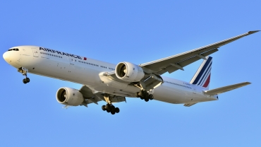 F-GZNS · Boeing 777-328/ER · (YUL / CYUL)