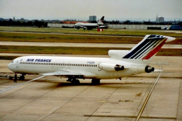 F-GCDH · Boeing 727-228(Adv) · (LHR / EGLL