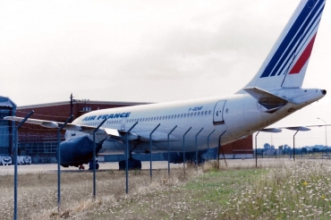 F-GEMF · Airbus A310-203 · (CHR / LFLX)