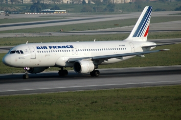 F-GFKB · Airbus A320-111 · (LIS / LPPT)