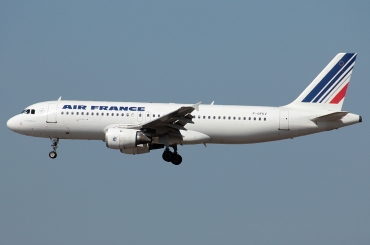 F-GFKV · Airbus A320-211 · (FCO / LIRF)