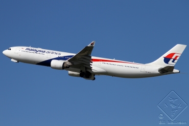 9M-MTH · Airbus A330-323 · (SYD / YSSY)