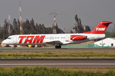 PT-MRA · Fokker 100 · (SCL / SCEL)