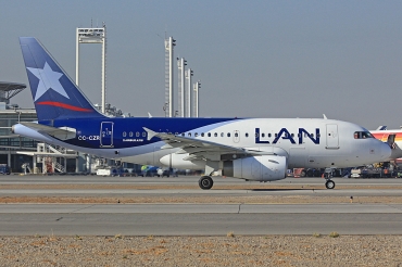 CC-CZR · Airbus A318-121 · (SCL / SCEL)
