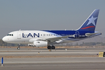 CC-CZR · Airbus A318-121 · (SCL / SCEL)