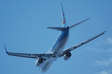 G-FDZG · Boeing 737-8K5(WL) · (FNC / LPMA)