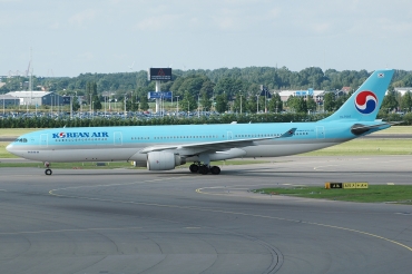 HL7587 · Airbus A330-323 · (AMS / EHAM)