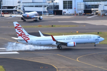 VH-YIM · Boeing 737-8FE · (SYD / YSSY)