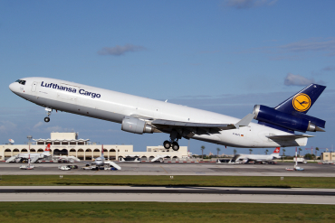 D-ALCL · McDonnell Douglas MD-11(F) · (MLA / LMML)