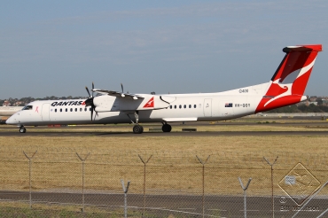 VH-QOY