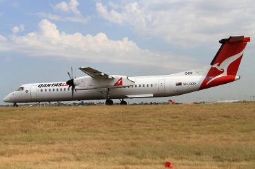 VH-QOP · Bombardier Dash 8-Q402 · (SYD / YSSY)