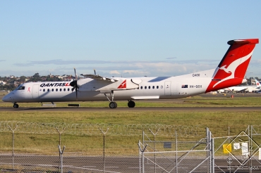 VH-QOX