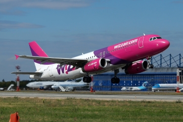 HA-LPY · Airbus A320-232 · (OTP / LROP)