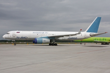 RA-64032 · Tupolev Tu-204C · (DME / UUDD)