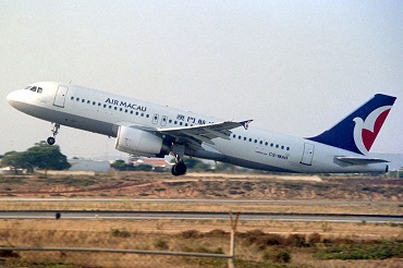 CS-MAH · Airbus A320-232 · (FAO / LPFR)
