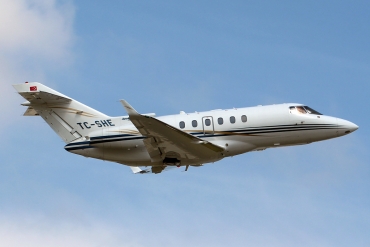 TC-SHE · Raytheon Hawker 850XP · (MLA / LMML)