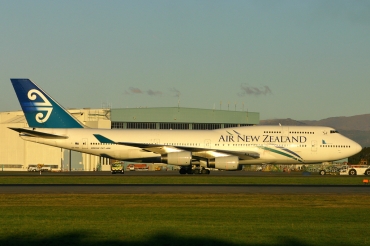 ZK-NBS · Boeing 747-419 · (CHC / NZCH)