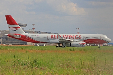 RA-64043 · Tupolev Tu-204-100V · (VKO / UUWW)